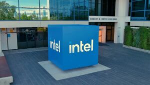 Intel Stock Surge to $5 Billions on Apollo Investment Rumor